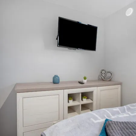 Hausboot Seeadler * Stralsund