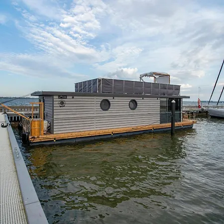 Hausboot Seeadler Holiday home