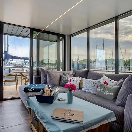 Holiday home Hausboot Seeadler