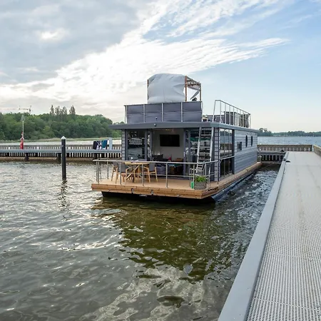 Hausboot Seeadler Holiday home *