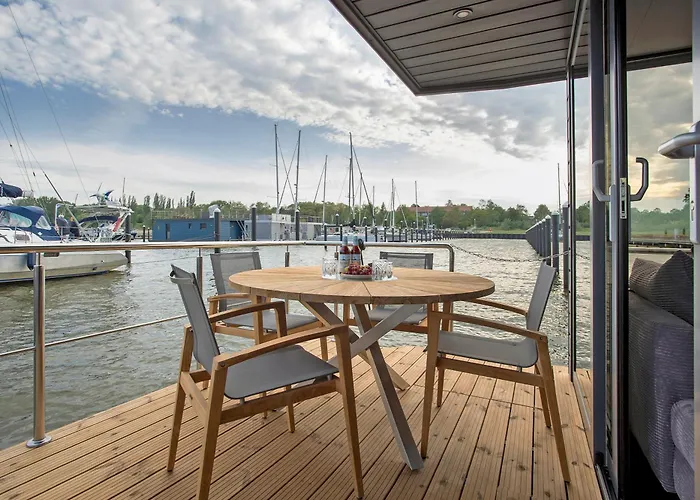 Hausboot Seeadler Stralsund